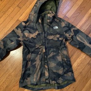 Camo northface windbreaker jacket size medium